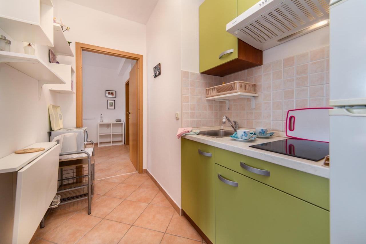 Apartments Divna Baska Voda Luaran gambar