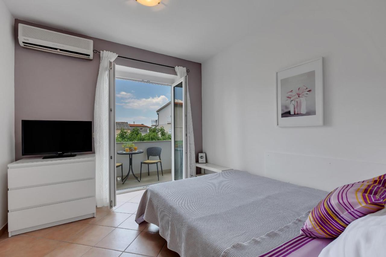 Apartments Divna Baska Voda Luaran gambar