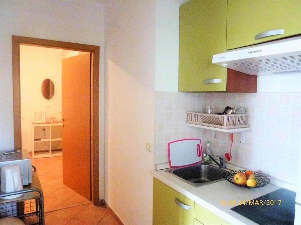 Apartments Divna Baska Voda Luaran gambar