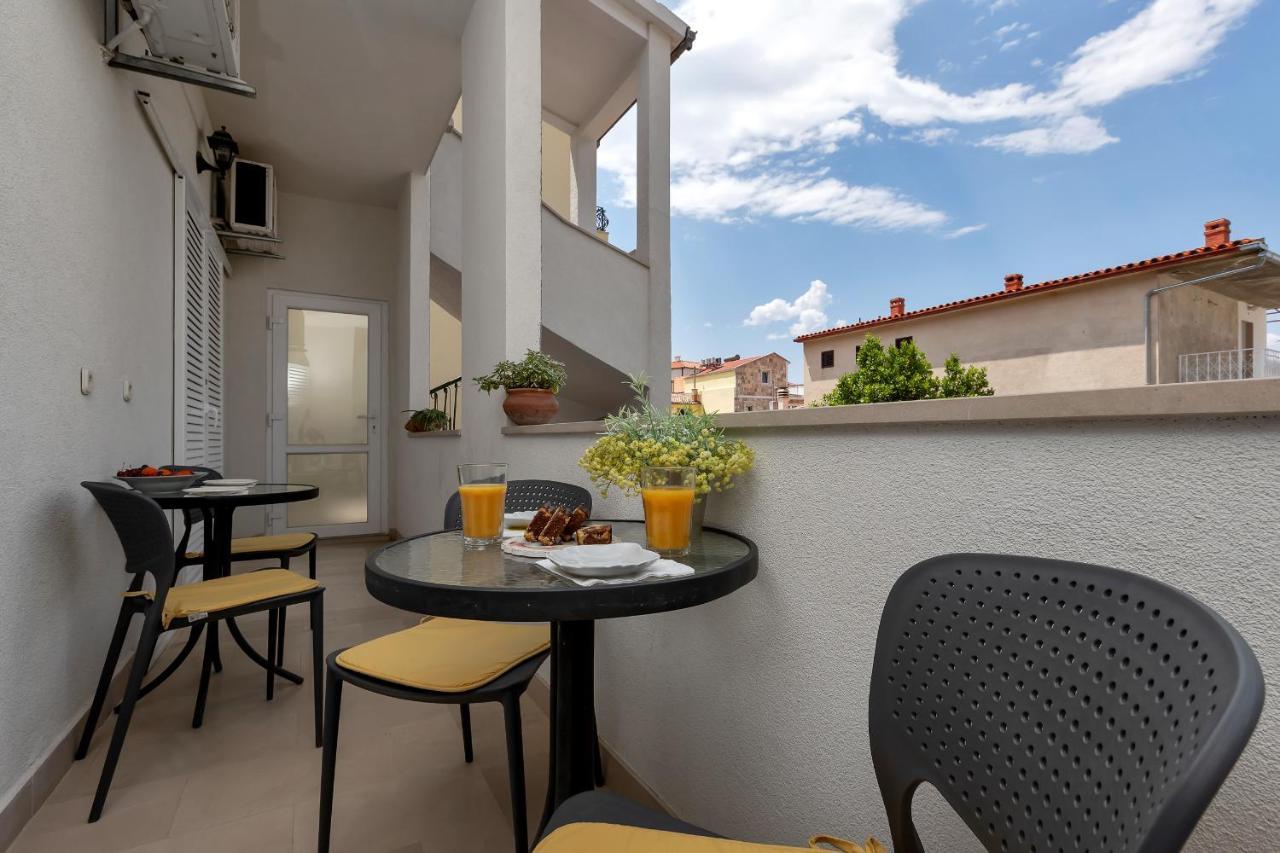 Apartments Divna Baska Voda Luaran gambar