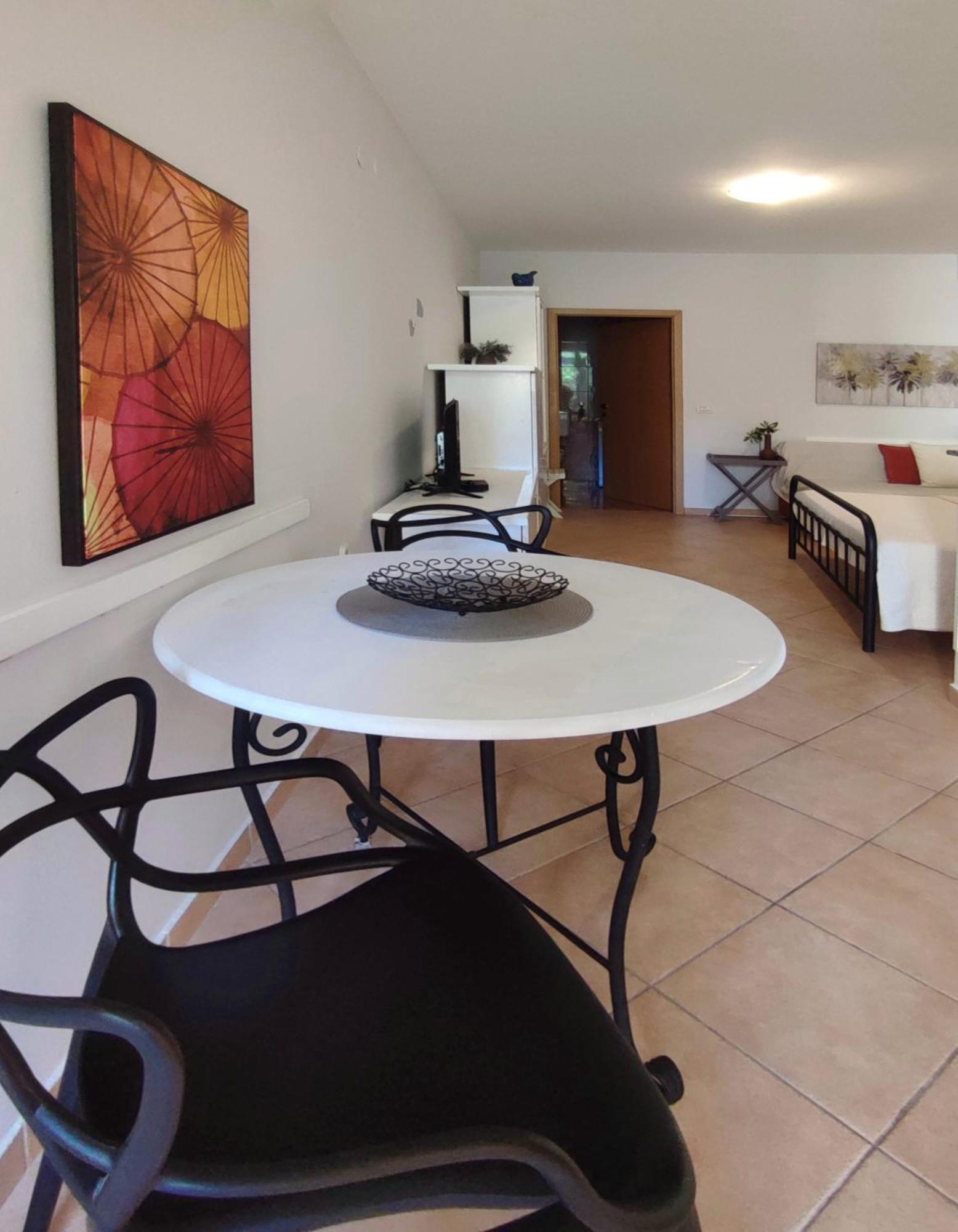 Apartments Divna Baska Voda Luaran gambar