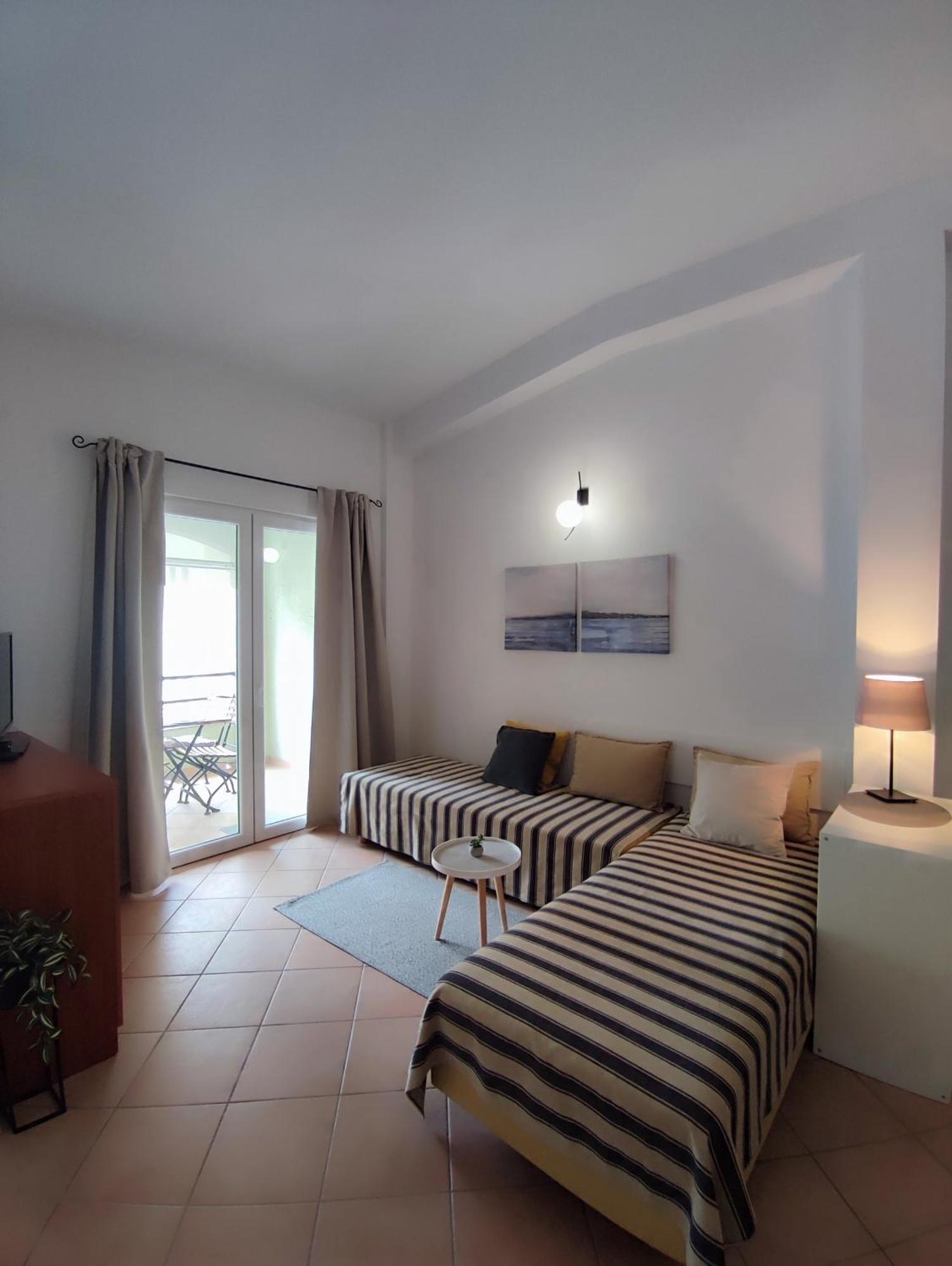 Apartments Divna Baska Voda Luaran gambar