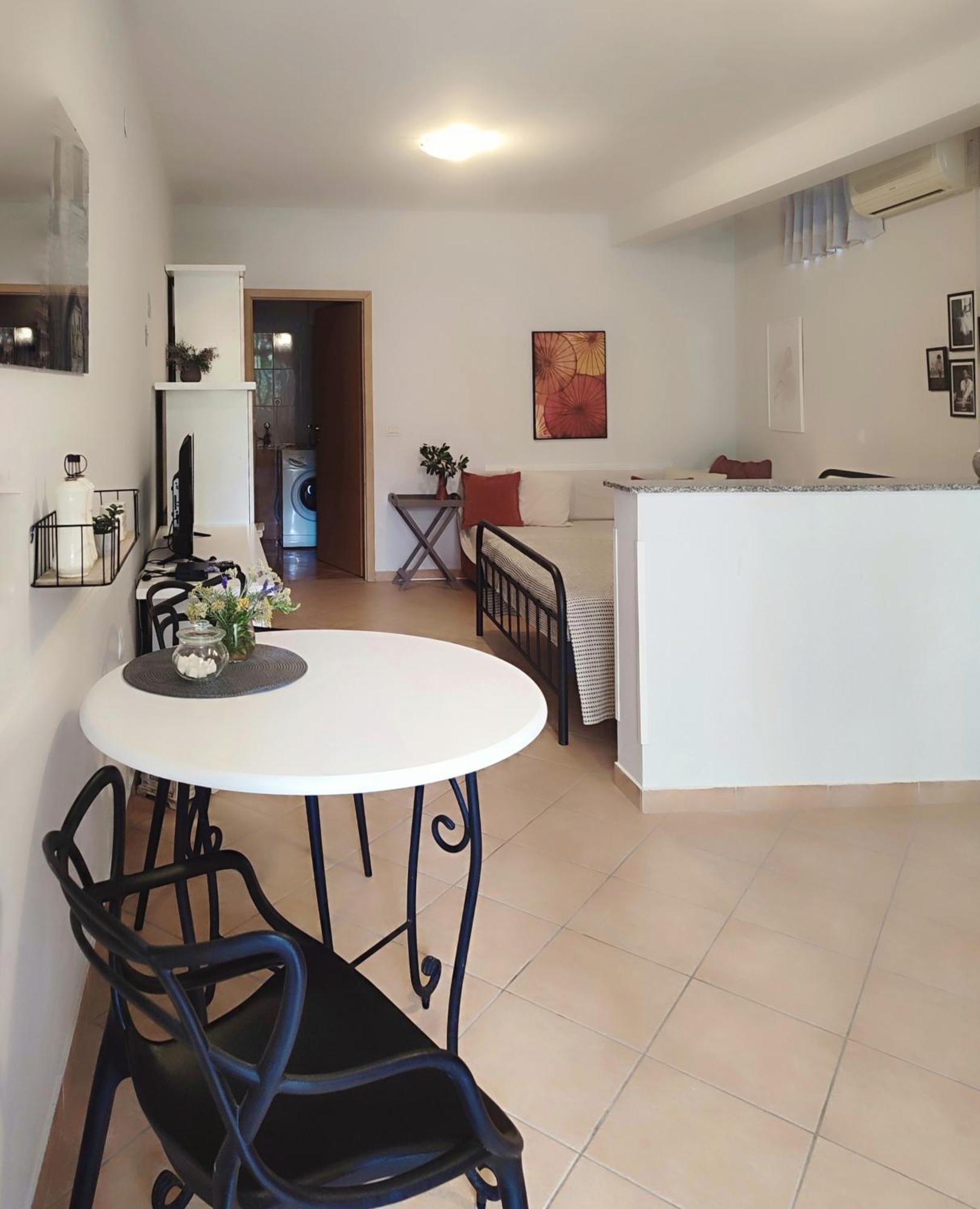 Apartments Divna Baska Voda Luaran gambar